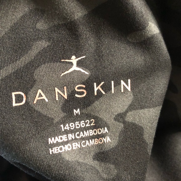 Danskin Camo Print High Rise 7/8 Leggings with Pockets Black Gray NEW - Picture 6 of 11